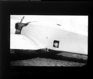 Flugzeug: W 33 Fotomaschine