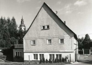 Schmölln-Putzkau, Dresdner Straße 42. Wohnstallhaus mit Nebengebäude (Ausgedinge) (1801/1815). Wohnstallhaus