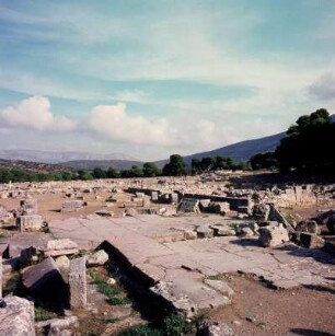 Epidauros. Heiligtum des Asklepios. Propylon beim Gymnasium