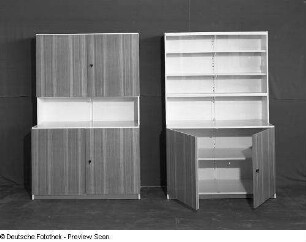 Schrank : Schulmöbel. Zwei Schränke (1972)