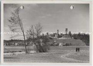 Markt, Blick aufs Dorf und die Burg