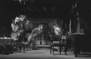 Szenenbilder aus dem Stück "Wassa Schelesnowa" von Maxim Gorki an den Kammerspielen Berlin Berliner Ensemble: "Wassa Schelesnowa" von M. Gorki mit Erwin Geschonneck als P. B. Charpow, Regie Berthold Viertel