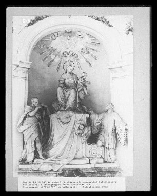 Hauptaltar: Santa Conversatione (Maria, Hl. Ignatius, Hl. Hubertus) : Jagdschloss Hubertusburg, Schlosskapelle. Hauptaltar: Santa Conversatione (Maria, Hl. Ignatius, Hl. Hubertus)