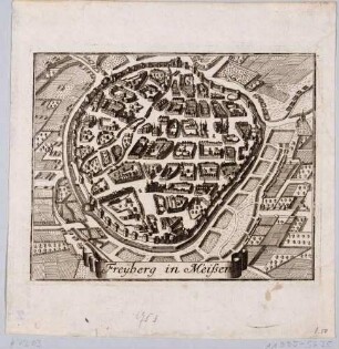 Stadtansicht/Stadtplan von Freiberg in Sachsen aus der Vogelperspektive mit Stadtbefestigung und umgebenden Feldern