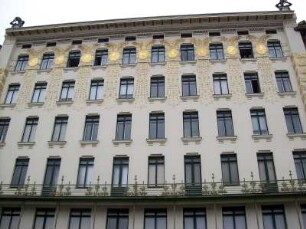 Wien: Wohnhaus Linke Wienzeile 38