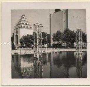 Paris, Weltausstellung, Pavillon von Brasilien und Irak
