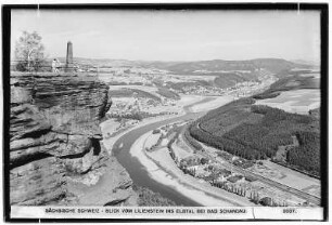 Blick vom Lilienstein in das Elbtal bei Bad Schandau. Sächsische Schweiz