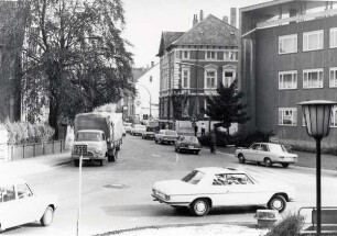 Paulinenstraße. Einmündung Bielefelder Straße höhe Kreissparkasse. Detmold
