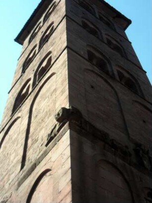 Hirsau-Kloster St Peter und Paul-Klosterkirche-Nordwestturm (Eulenturm)-Romanisch um 1091-Ansicht von Nordosten in Übersicht mit plastischer Ornamentik sowie Biforien