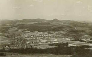 Krombach (heute Krompach / Tschechien). Ansicht vom Hochwald gegen Lausche
