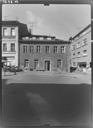 Torgau, Salvador-Allende-Straße (Bäckerstraße) 20. Wohnhaus. Straßenfront