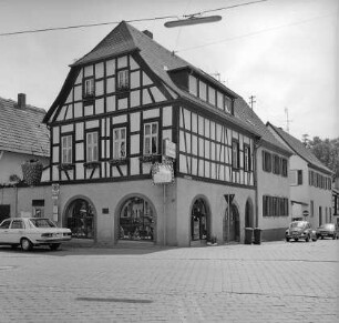 Altes Rathaus; Eltville, Markt 13