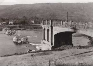 Zerstörte Brücke Mehring/Mosel