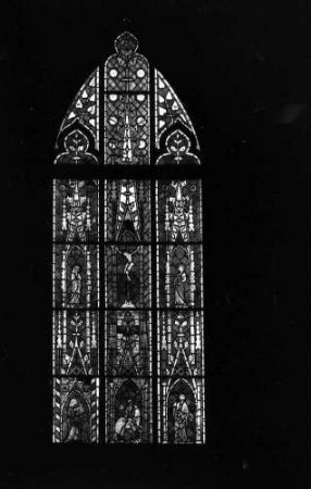 Straßburg (Frankreich): Ausstellung 1000 Jahre Glasfenster, gotisches Fenster aus Mutzig