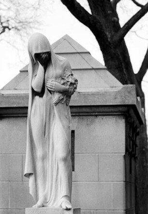 Paris. Pere Lachaise. 1972. BJT 054