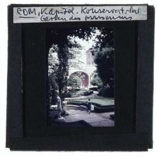 Rom, Palazzo Caffarelli-Vidoni : Garten