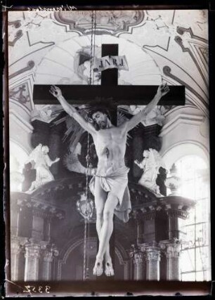 Pfarrkirche; Kruzifix von Kreuzaltar