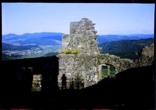 Geroldseck: Burg Geroldseck, Landschaft von der Burg, Hintergrund Schuttertal