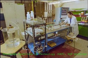 Unbekannte Versuchsanlage in einem Labor des Instituts für Technische Chemie (ITC)