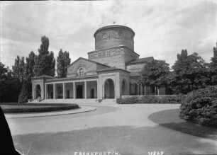 Hauptfriedhof — Trauerhalle