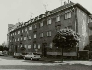Glauchau, Scherbergplatz 2/3, Reihenhäuser, Straßenansicht