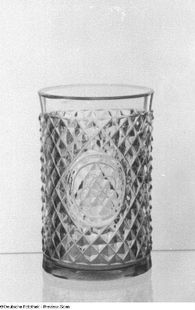 Becher