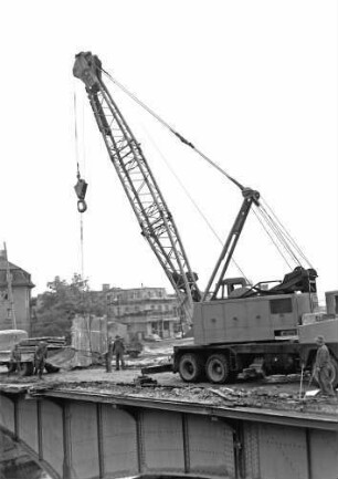 Abbruch der alten Maxbrücke Schweinfurt/Main