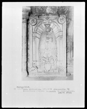Grabplatte des Kanonikers Joachim von Borch (+1601)