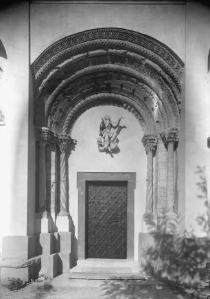 Katholische Pfarrkirche Sankt Prokop & ehemals Marienkirche — Südportal