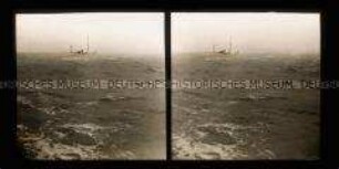 Meer mit Schiff bei Casablanca.