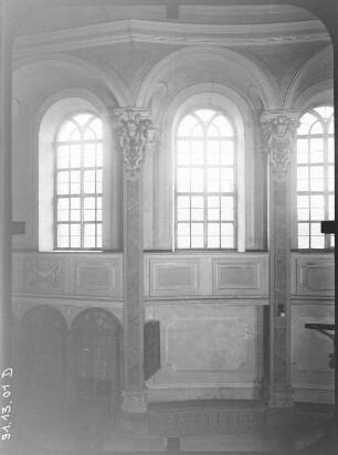 Burkhardswalde-Weesenstein (Müglitztal-Weesenstein). Schloß. Burgkapelle (1738-1741; J. G. Schmidt). Inneres