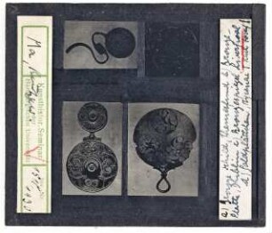 Bronzeschild, Themsefund (a), Bronzsplatte, Dublin (b), Bronzespiegel, Liverpool (c), Goldplättchen, Mykene