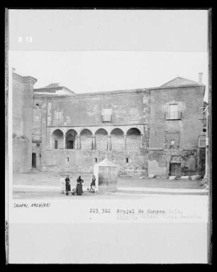 Palacio de Grajal de Campos & Casa Palacio de los Condes de Vega