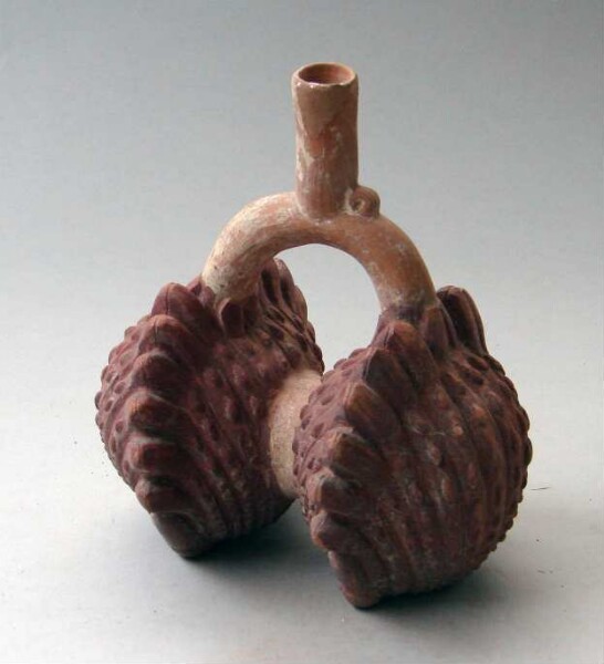 Clay vessel with stirrup spout