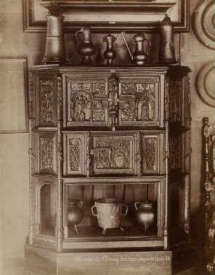 Musée de Cluny. Crédence, règne de Louis XII.