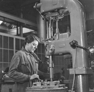 Stationäre Bohrmaschine bei Borgward