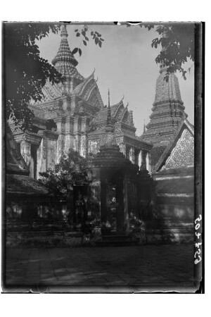 Wat Phra Kaeo : Bangkok. Wat Phra Kaeo (Tempel des Smaragd-Buddha) im Großen Palast der Könige von Thailand, 1908/1913