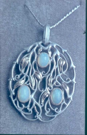 Schmuckanhänger. Silber, ausgesägt, Opal (vor 1962; J. Eckert)