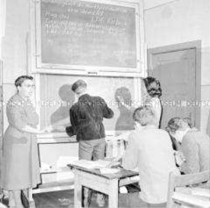 Mathematikunterricht in der Landschule Buchholz (Kr. Schwerin-Land)