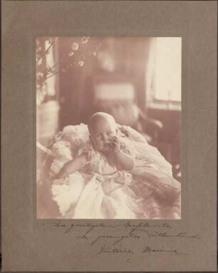 Prinzessin Viktoria Marina, Tochter Prinz Adalberts, als Kleinkind.