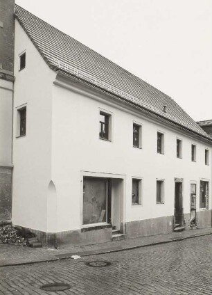 Radeberg, Wohnhaus : Radeberg. Wohnhaus mit Ladeneinbauten. Hauptstraße 49. 1842. Straßenansicht