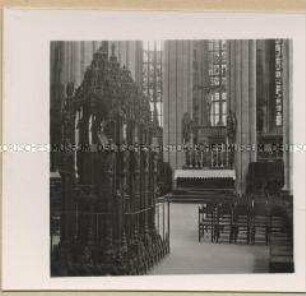 Das Sebaldusgrab von Peter Vischer in Nürnberg