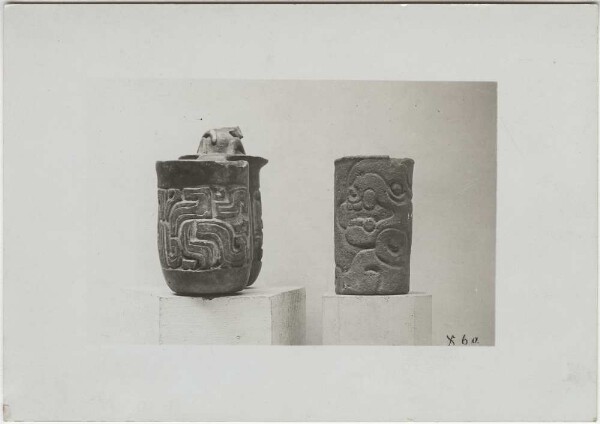 Two vessels. Guillermo de Heredia Collection.