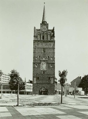 Rostock, Kröpeliner Tor, Feldseite