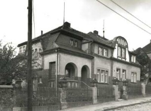 Großröhrsdorf, Zeppelinstraße 5. Wohnhaus (um 1905)