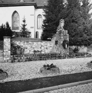 Ehrenmal; Bad Schwalbach, Adolfstraße (bei Adolfstraße 145)