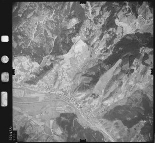 Luftbild: Film 24 Bildnr. 681