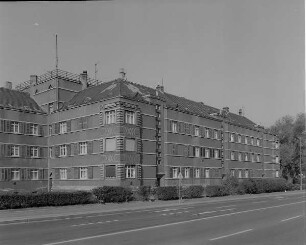 Dresden-Strehlen, Teplitzer Straße 108-102. Häuserzeile, Postsiedlung der Heimstättengesellschaft Sachsen GmbH (1926-1928; P. Löffler)