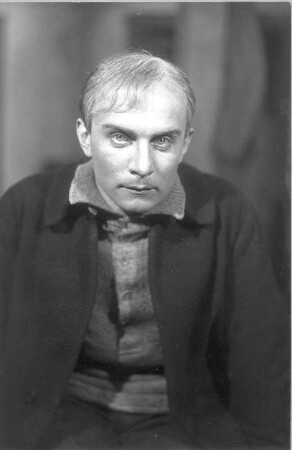 Die Wildente. Schauspiel in fünf Akten von Henrik Ibsen (deutsch von C. Morgenstern). Staatsschauspiel Dresden, Neueinstudierung 22.03.1928 : Felix Steinböck als Gregers Werle