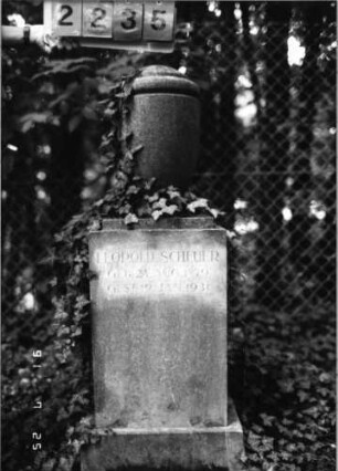 Grabstein 2235 [Hahn S. 188 Grab-Nr. Ur.I-33]